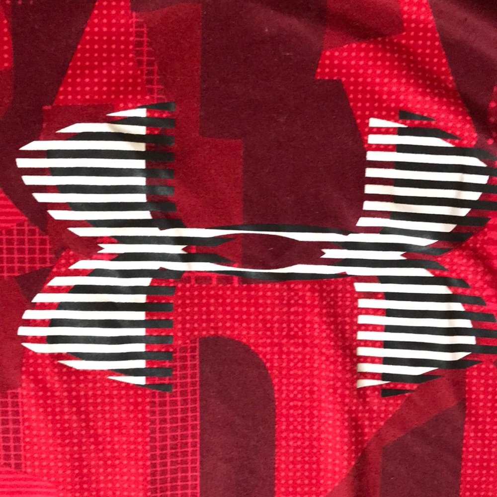 Under armour loose fit heat gear T-shirt